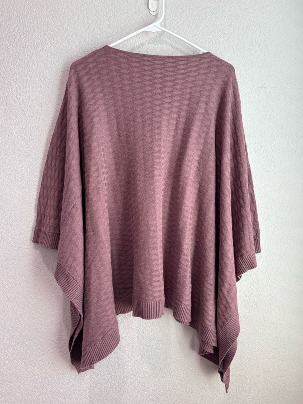 Lululemon Woven Divinity Poncho Sweater in Pink Mauve One Size Women’s